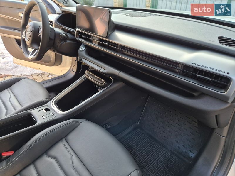Внедорожник / Кроссовер Jeep Avenger 2024 в Киеве