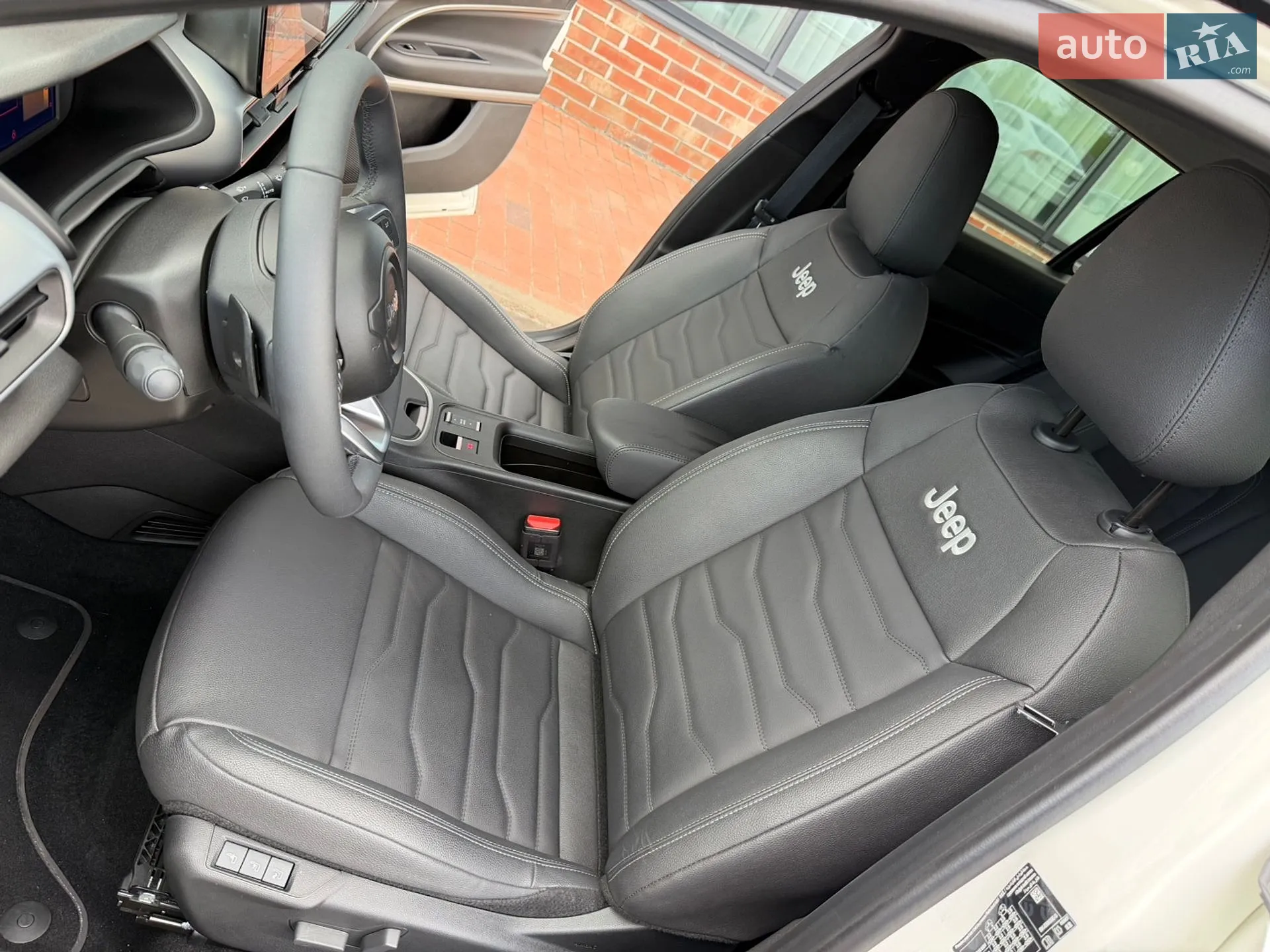 Jeep Avenger 2024 VIN ZAC5JACT4RJL00131 фото оголошення 26 з 62