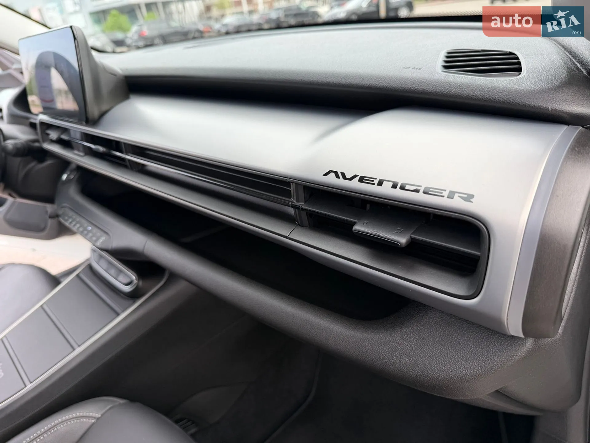 Jeep Avenger 2024 VIN ZAC5JACT4RJL00131 фото оголошення 53 з 62