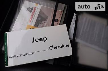 Внедорожник / Кроссовер Jeep Cherokee 2012 в Киеве