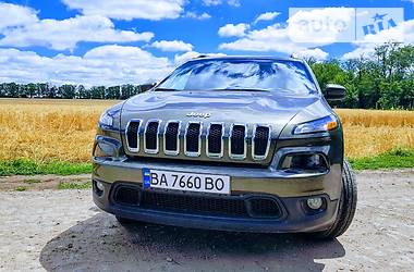 Внедорожник / Кроссовер Jeep Cherokee 2015 в Кропивницком