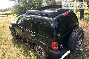 Позашляховик / Кросовер Jeep Cherokee 2003 в Києві