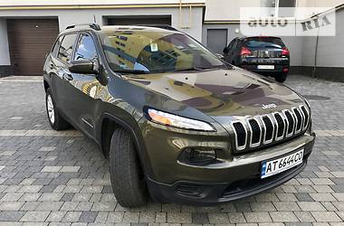 Внедорожник / Кроссовер Jeep Cherokee 2016 в Ивано-Франковске