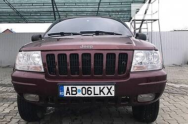 Седан Jeep Cherokee 2000 в Черновцах