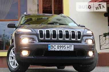 Внедорожник / Кроссовер Jeep Cherokee 2015 в Трускавце