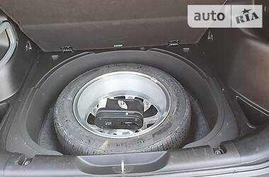 Позашляховик / Кросовер Jeep Cherokee 2014 в 