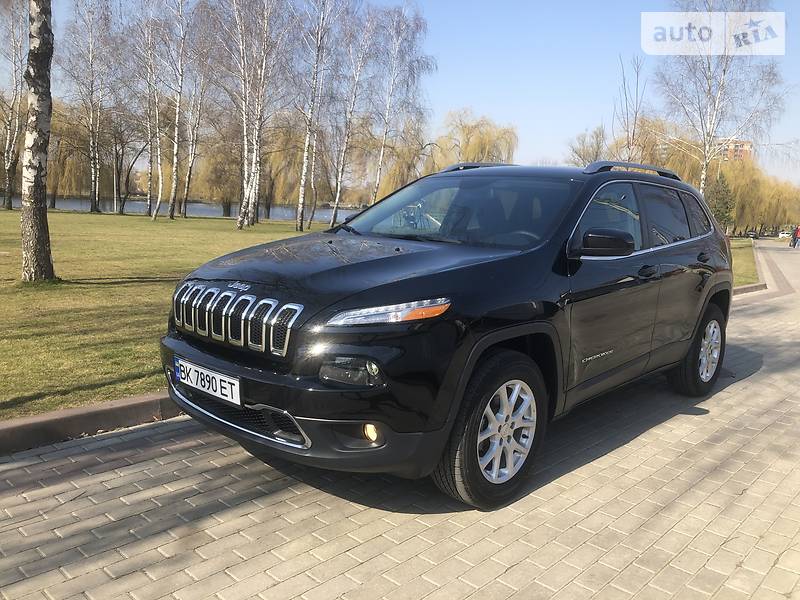 Позашляховик / Кросовер Jeep Cherokee 2016 в Рівному