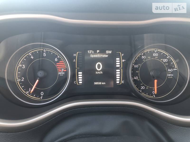 Позашляховик / Кросовер Jeep Cherokee 2016 в Рівному