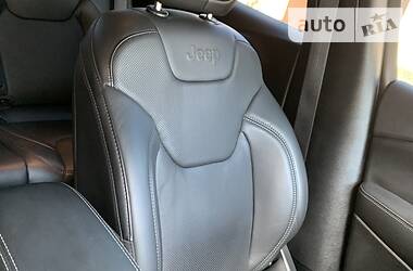 Позашляховик / Кросовер Jeep Cherokee 2019 в 