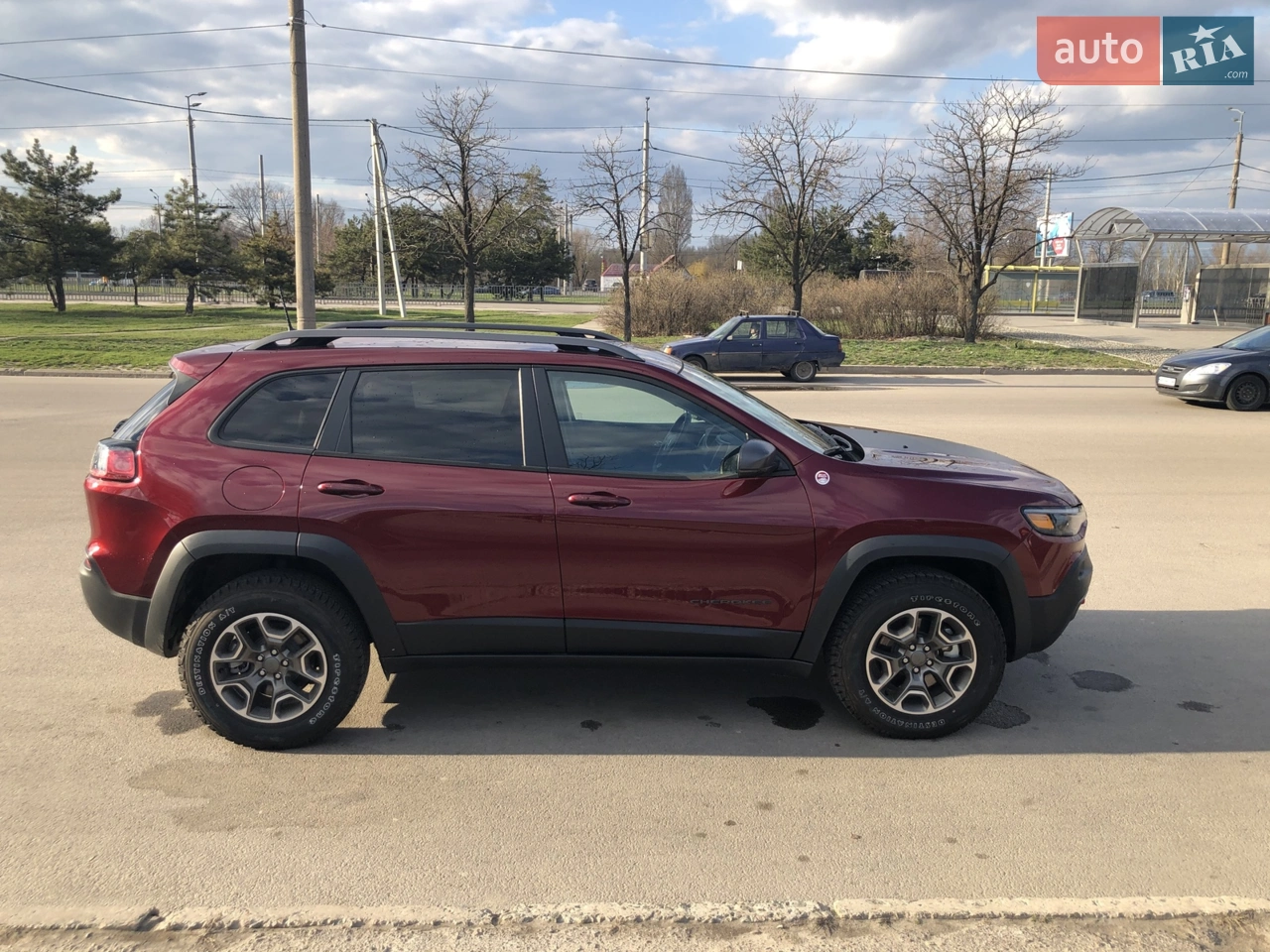 2020 Jeep Cherokee - мініатюра 2