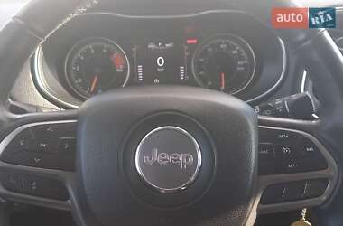 Внедорожник / Кроссовер Jeep Cherokee 2019 в Львове