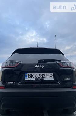 Внедорожник / Кроссовер Jeep Cherokee 2018 в Ровно