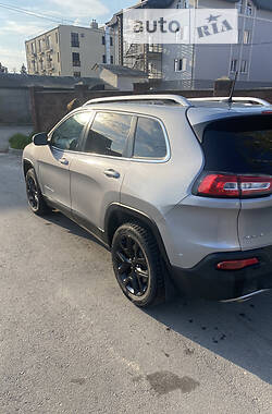 Позашляховик / Кросовер Jeep Cherokee 2016 в Рівному