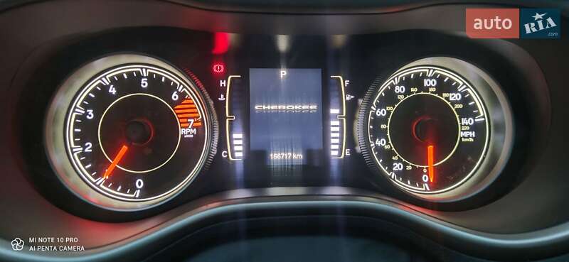 Позашляховик / Кросовер Jeep Cherokee 2017 в Житомирі