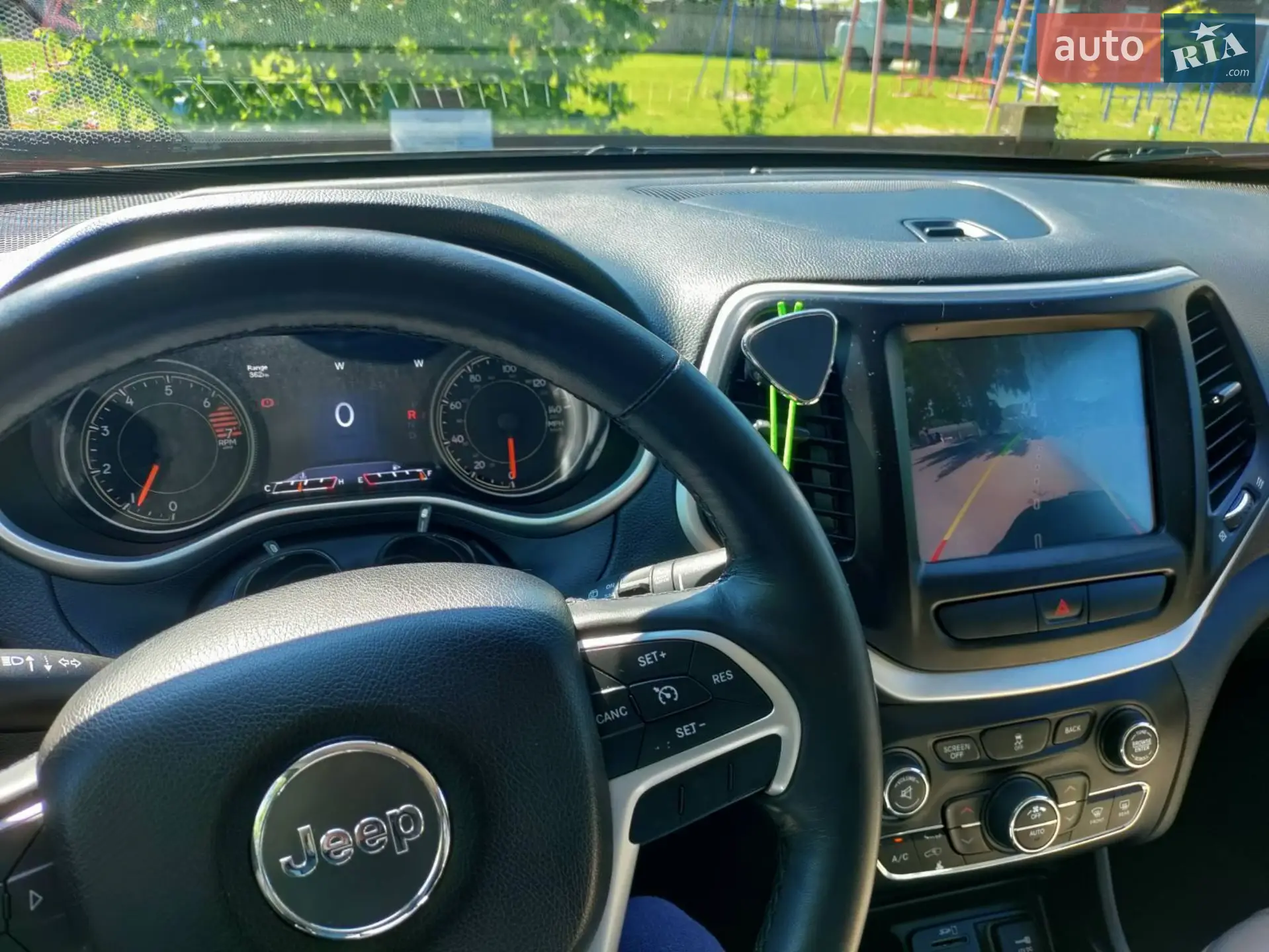 2016 Jeep Cherokee - мініатюра 4
