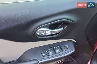 Позашляховик / Кросовер Jeep Cherokee 2014 в Одесі