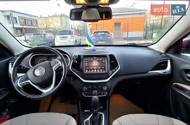 Позашляховик / Кросовер Jeep Cherokee 2014 в Одесі