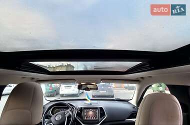 Позашляховик / Кросовер Jeep Cherokee 2014 в Одесі