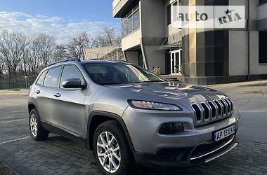 Внедорожник / Кроссовер Jeep Cherokee 2016 в Запорожье