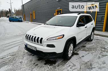 Внедорожник / Кроссовер Jeep Cherokee 2016 в Киеве