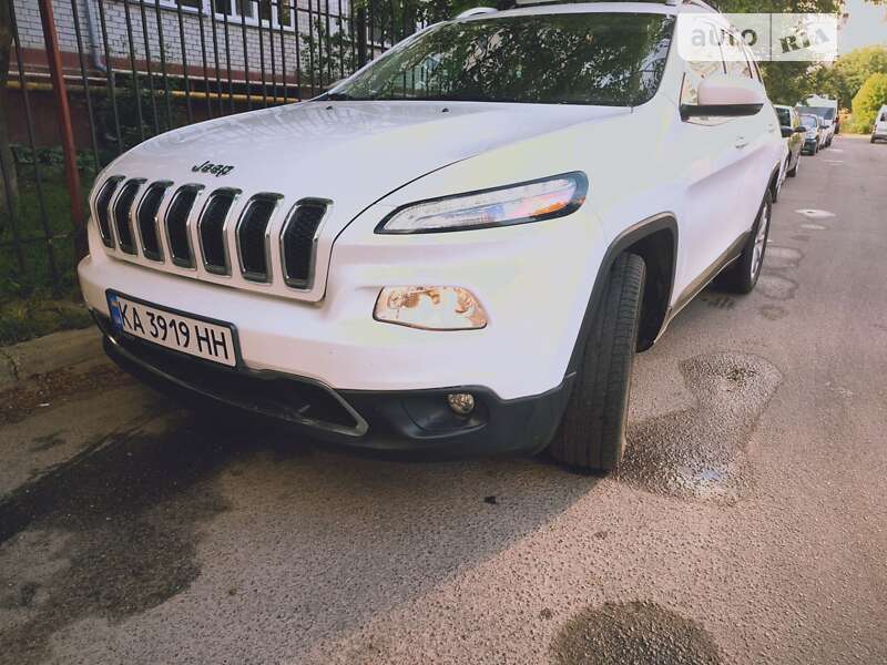 Внедорожник / Кроссовер Jeep Cherokee 2016 в Броварах