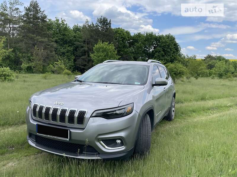Внедорожник / Кроссовер Jeep Cherokee 2018 в Виннице