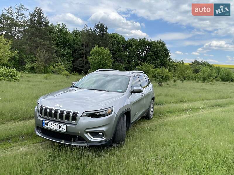 Внедорожник / Кроссовер Jeep Cherokee 2018 в Виннице