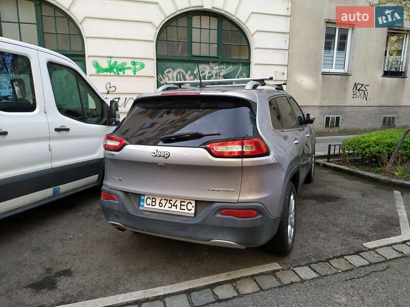 Позашляховик / Кросовер Jeep Cherokee 2016 в Києві
