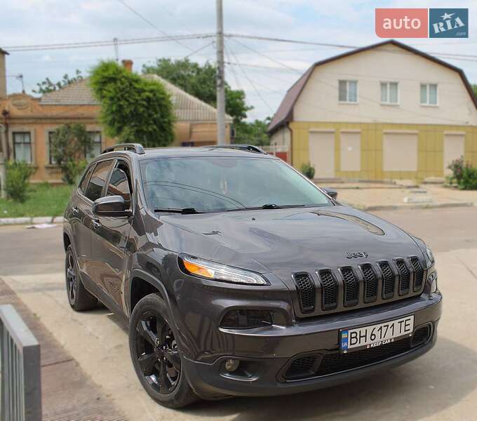Внедорожник / Кроссовер Jeep Cherokee 2017 в Болграде