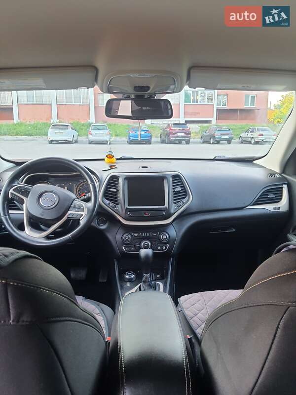 Позашляховик / Кросовер Jeep Cherokee 2015 в Харкові