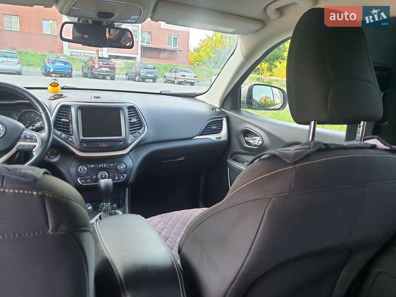 Позашляховик / Кросовер Jeep Cherokee 2015 в Харкові