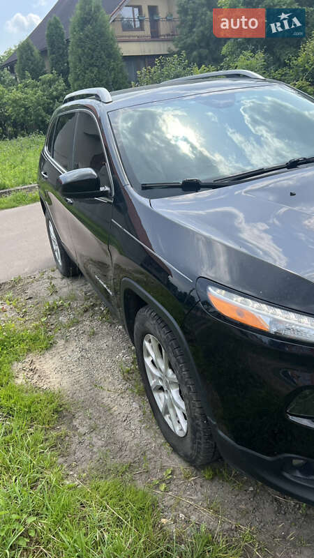 Внедорожник / Кроссовер Jeep Cherokee 2016 в Калуше