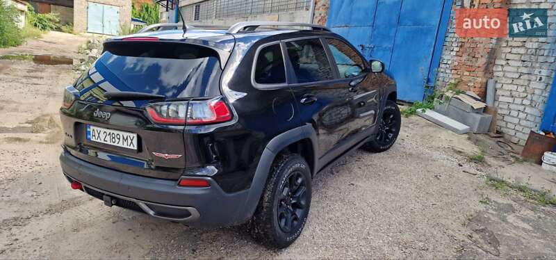 Внедорожник / Кроссовер Jeep Cherokee 2018 в Харькове