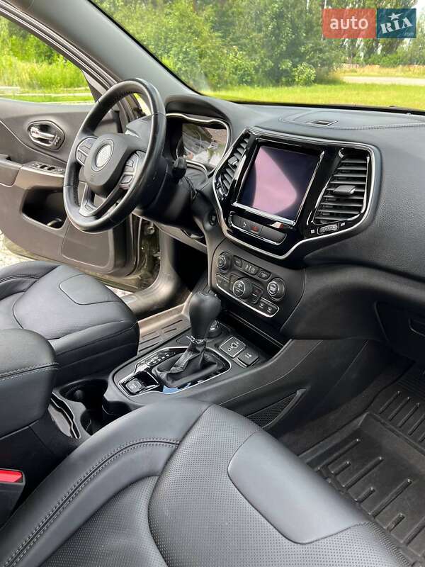 Позашляховик / Кросовер Jeep Cherokee 2019 в Полтаві