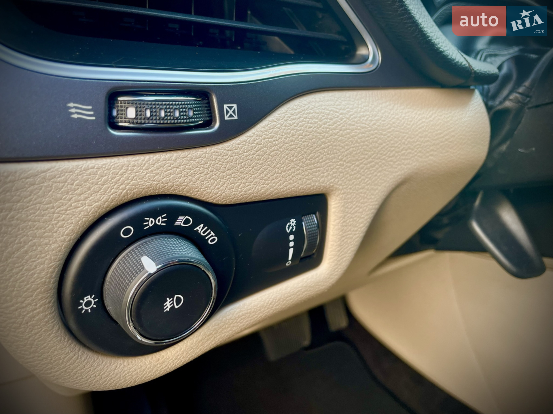 2018 Jeep Cherokee - мініатюра 5
