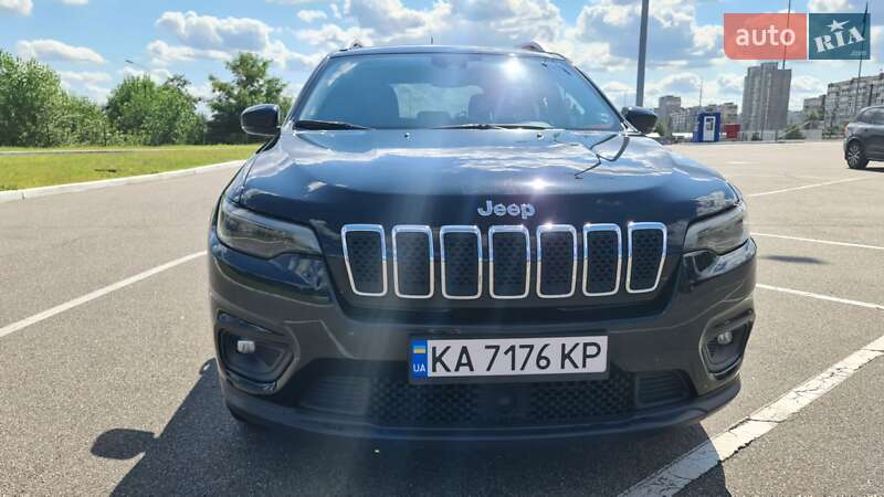 Позашляховик / Кросовер Jeep Cherokee 2021 в Києві