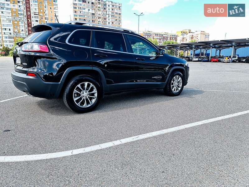 Позашляховик / Кросовер Jeep Cherokee 2021 в Києві
