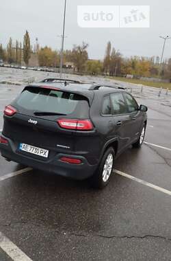 Внедорожник / Кроссовер Jeep Cherokee 2015 в Кривом Роге