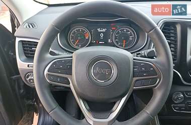 Внедорожник / Кроссовер Jeep Cherokee 2019 в Хмельнике фото 9 Внедорожник / Кроссовер Jeep Cherokee 2019 в Хмельнике