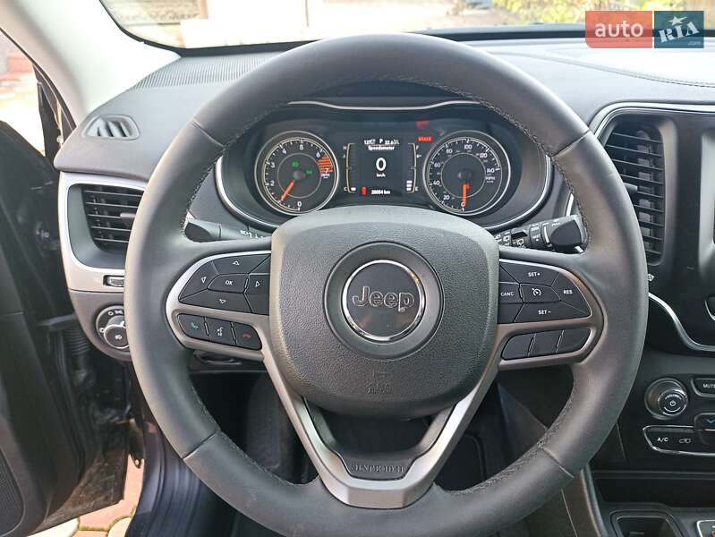 Позашляховик / Кросовер Jeep Cherokee 2019 в Хмільнику