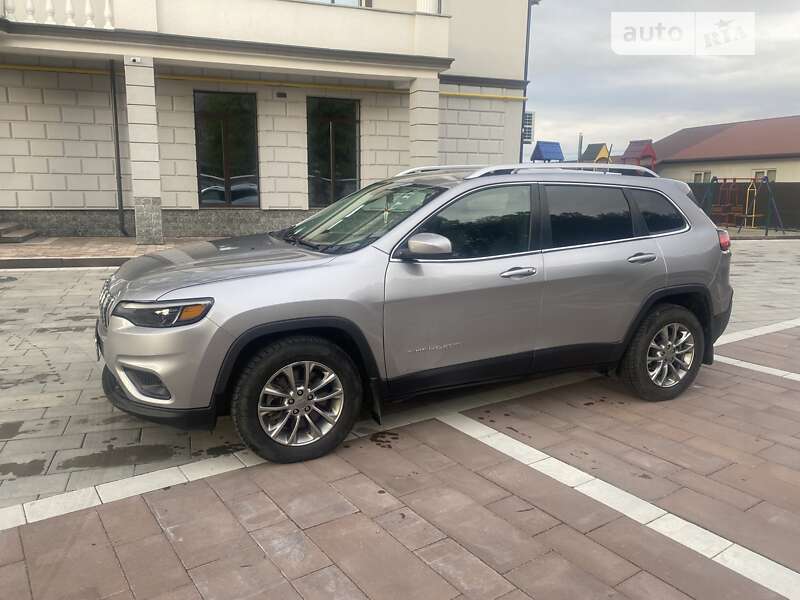 Внедорожник / Кроссовер Jeep Cherokee 2018 в Ивано-Франковске