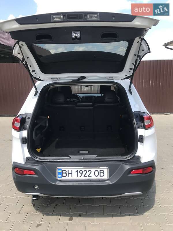 Позашляховик / Кросовер Jeep Cherokee 2015 в Одесі