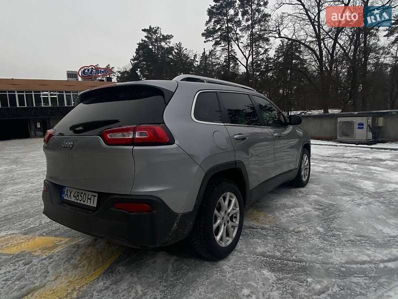 Внедорожник / Кроссовер Jeep Cherokee 2015 в Ирпене фото 6 Внедорожник / Кроссовер Jeep Cherokee 2015 в Ирпене