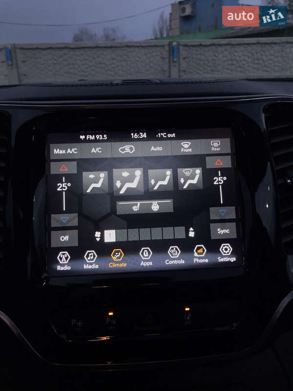 Позашляховик / Кросовер Jeep Cherokee 2020 в Кривому Розі