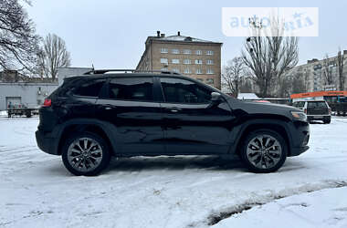 Внедорожник / Кроссовер Jeep Cherokee 2021 в Киеве