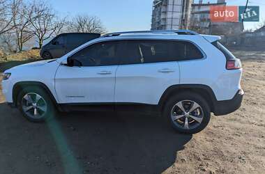 Внедорожник / Кроссовер Jeep Cherokee 2019 в Черноморске