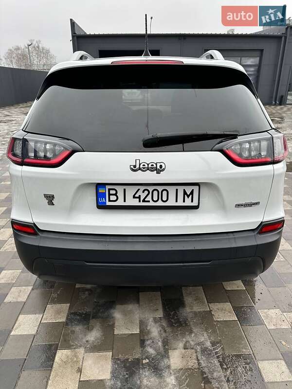 Позашляховик / Кросовер Jeep Cherokee 2018 в Семенівці