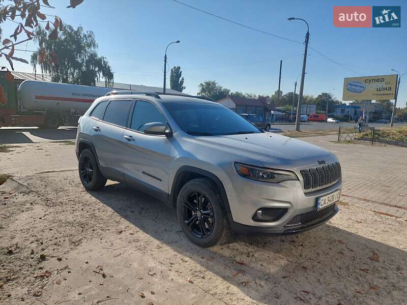 Внедорожник / Кроссовер Jeep Cherokee 2019 в Черкассах