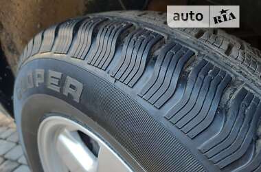 Внедорожник / Кроссовер Jeep Cherokee 2005 в 