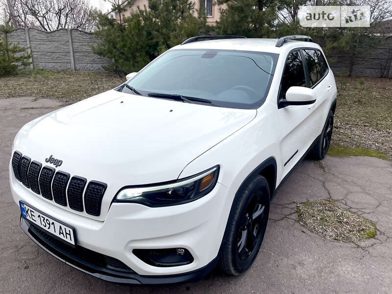 Внедорожник / Кроссовер Jeep Cherokee 2018 в Каменском